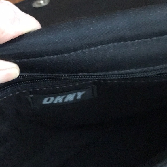 DKNY Classic Black Nylon Shoulder Bag - Picture 6 of 7